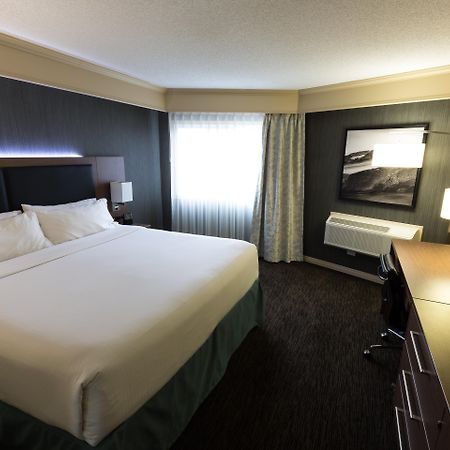 Holiday Inn Express Edmonton Downtown By Ihg Екстер'єр фото
