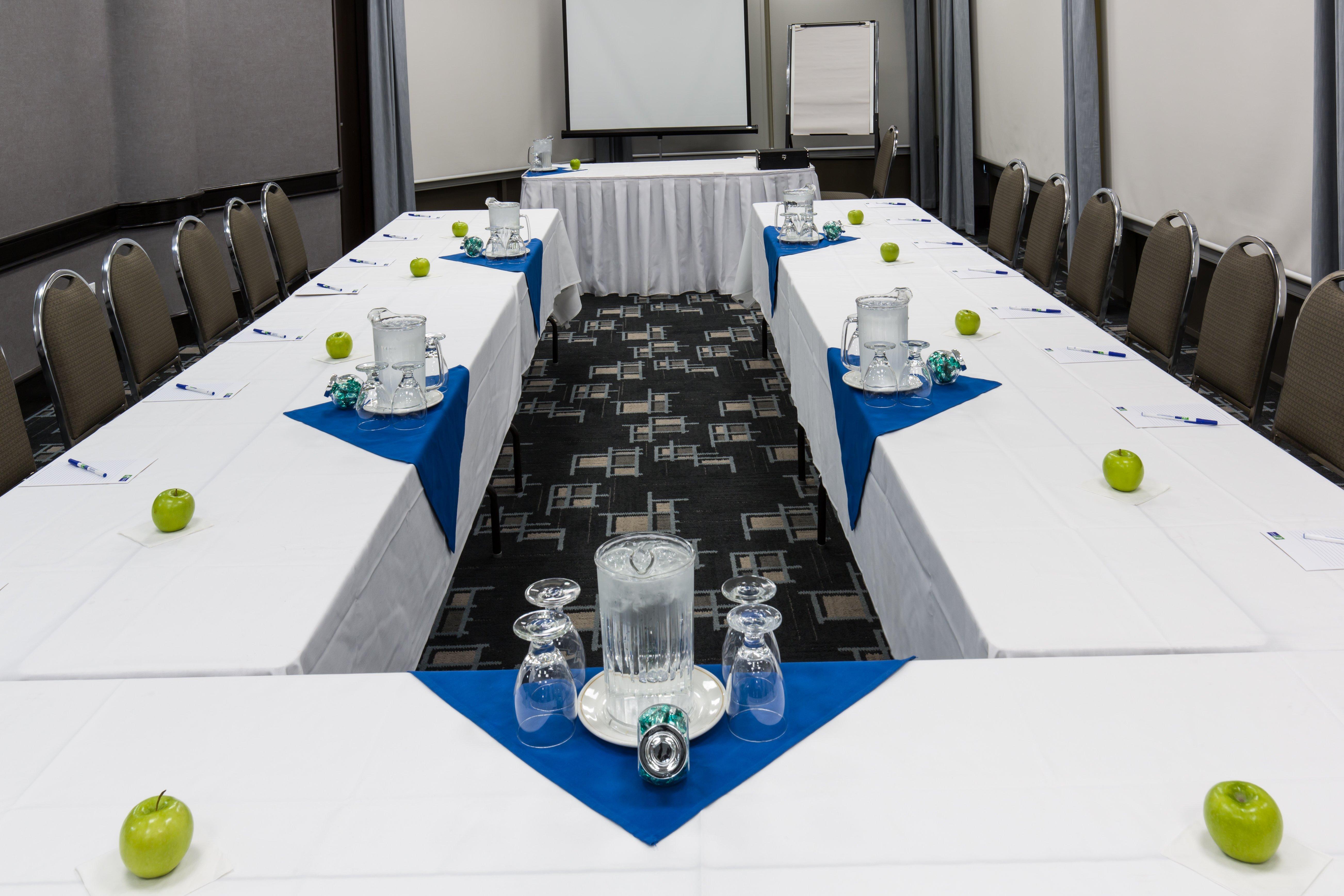Holiday Inn Express Edmonton Downtown By Ihg Екстер'єр фото