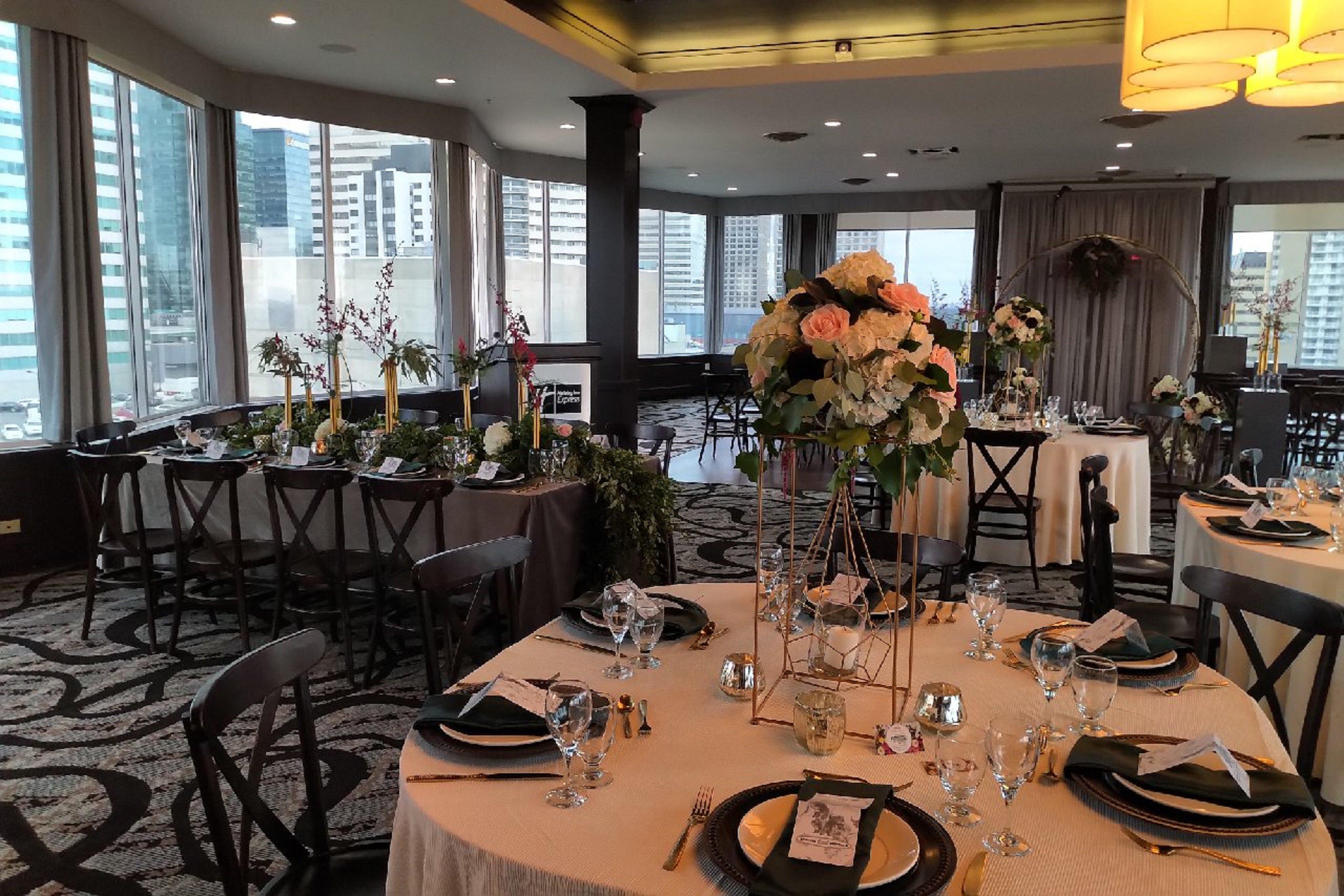 Holiday Inn Express Edmonton Downtown By Ihg Екстер'єр фото