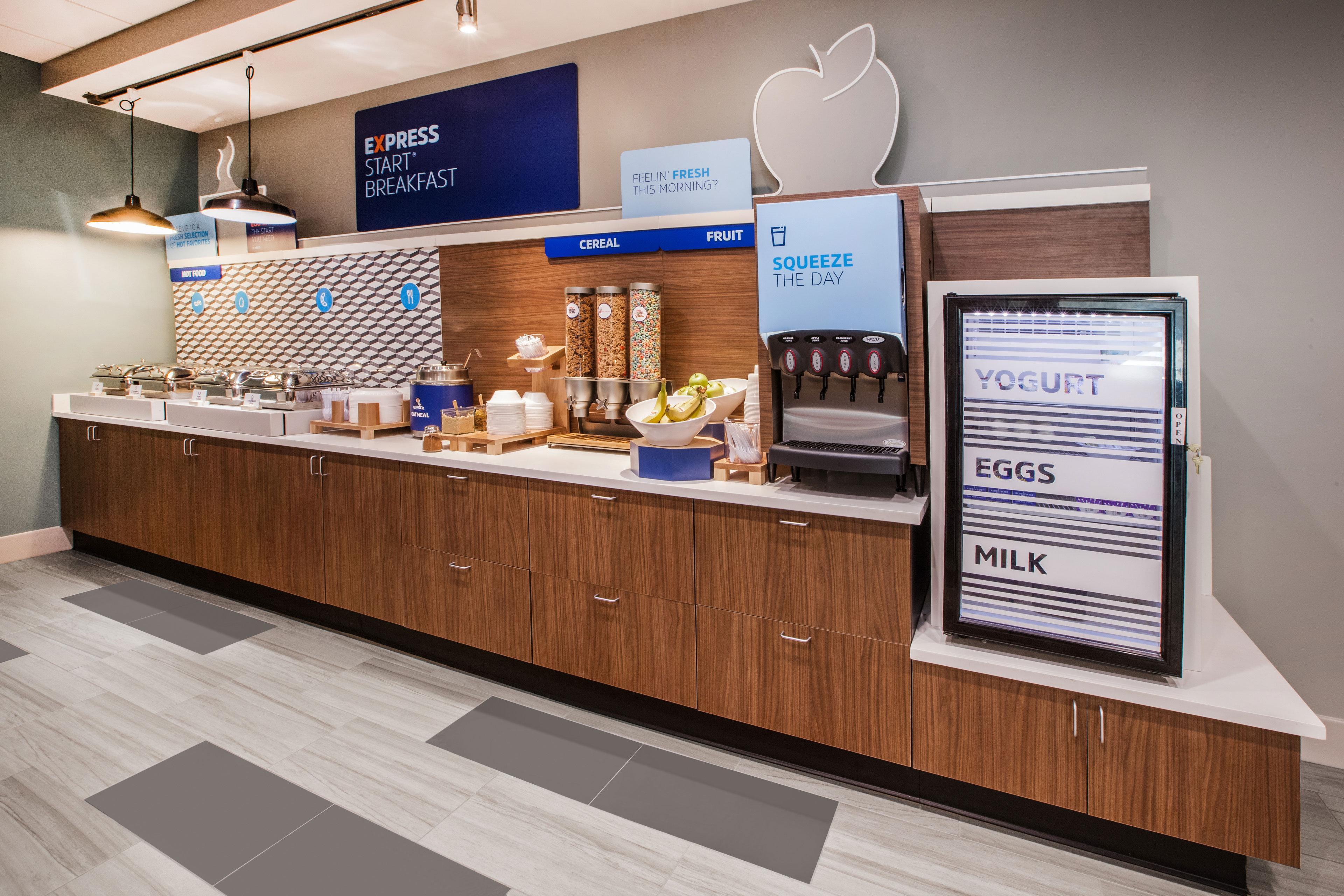 Holiday Inn Express Edmonton Downtown By Ihg Екстер'єр фото