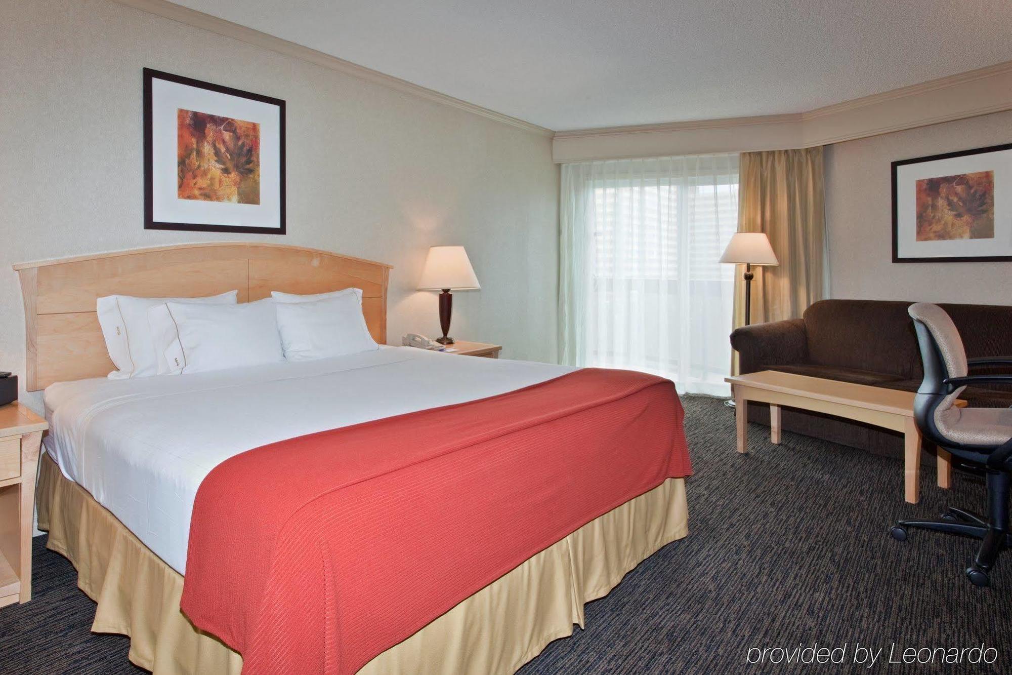 Holiday Inn Express Edmonton Downtown By Ihg Екстер'єр фото